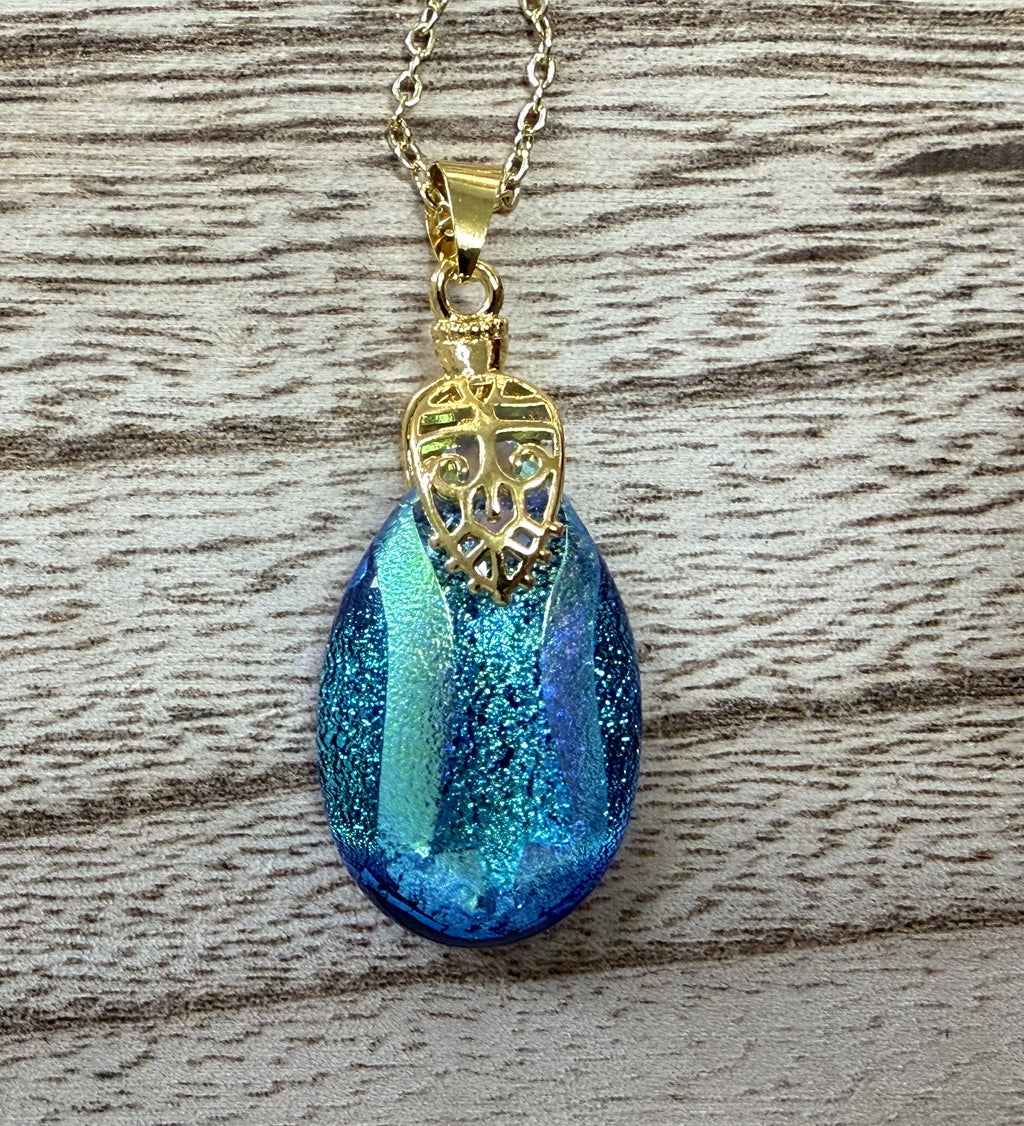 Dichroic pendant - blue, turquoise hue